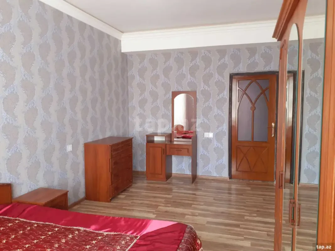 Kirayə verilir 3 otaqlı yeni tikili 105 m²