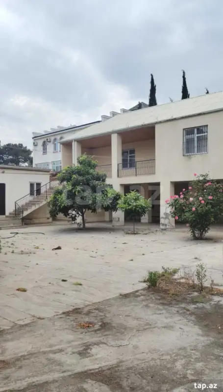 Satılır 6 otaqlı həyət evi 200 m²