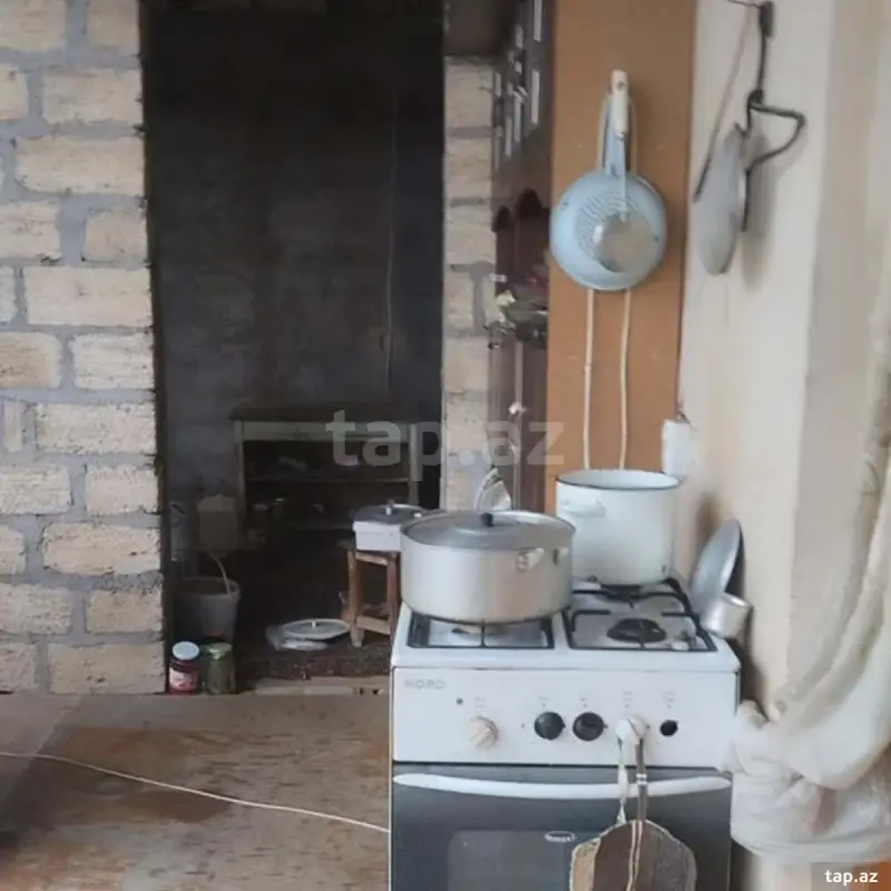 Satılır 3 otaqlı həyət evi 180 m²