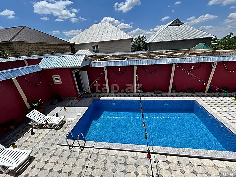 Kirayə verilir 3 otaqlı həyət evi 130 m² — Qəbələ 3 otaq 130.00 m²