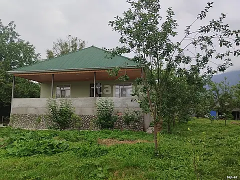 Kirayə verilir 4 otaqlı həyət evi 150 m² — İsmayıllı 4 otaq 150.00 m²