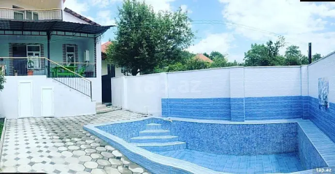 Kirayə verilir 4 otaqlı həyət evi 150 m² — Zaqatala 4 otaq 150.00 m²