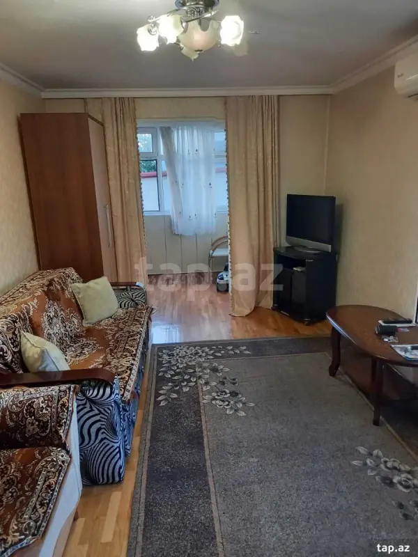 Satılır 1 otaqlı mənzil 35 m²