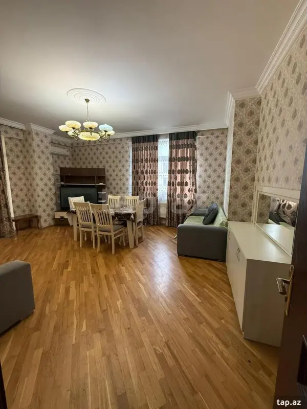 Kirayə verilir 3 otaqlı yeni tikili 100 m²