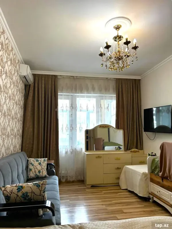 Satılır 1 otaqlı mənzil 35 m²