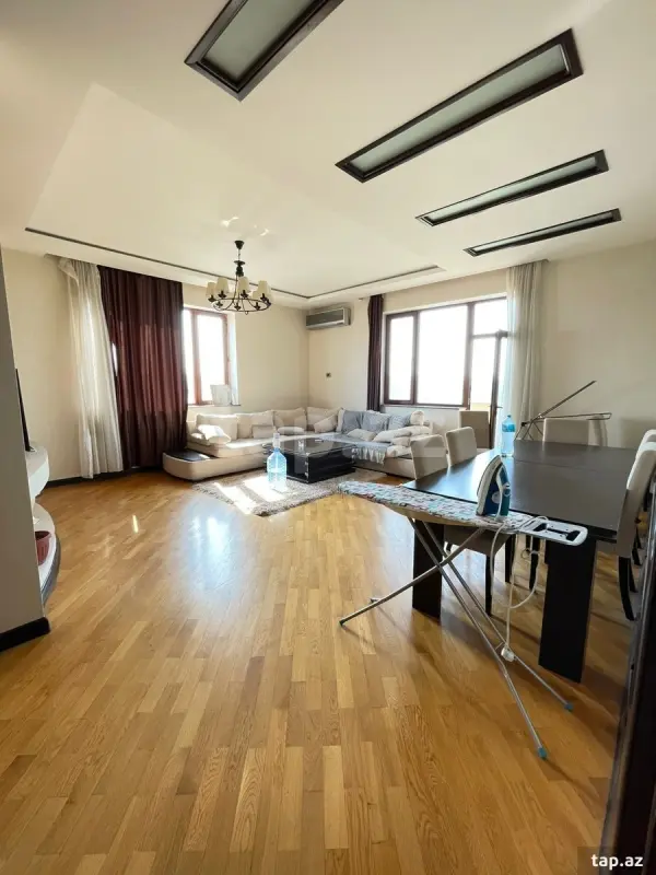 Kirayə verilir 3 otaqlı yeni tikili 110 m²