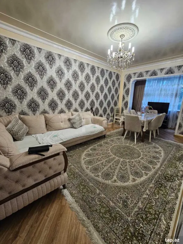 Satılır 4 otaqlı mənzil 120 m²