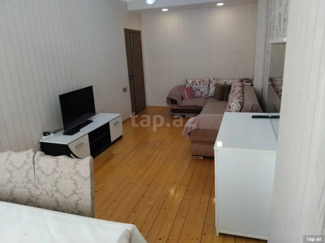 Kirayə verilir 2 otaqlı yeni tikili 70 m²