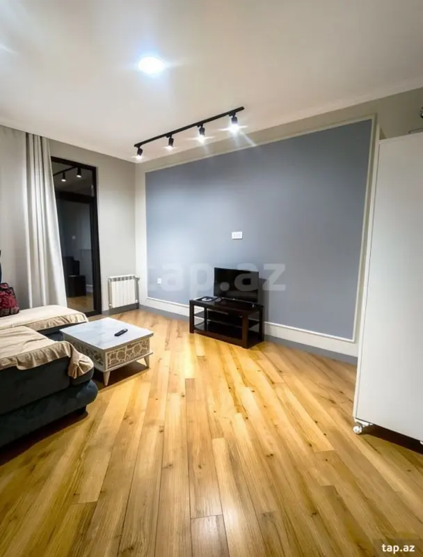 Kirayə verilir 2 otaqlı yeni tikili 85 m²