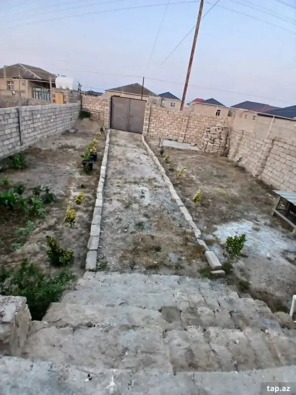 Satılır 4 otaqlı həyət evi 80 m²
