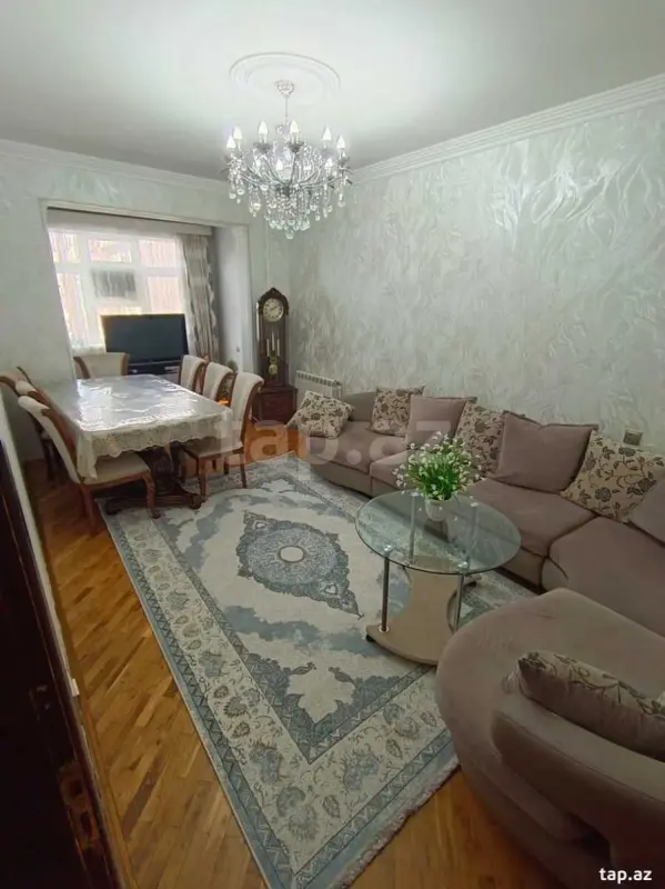 Satılır 4 otaqlı mənzil 120 m²