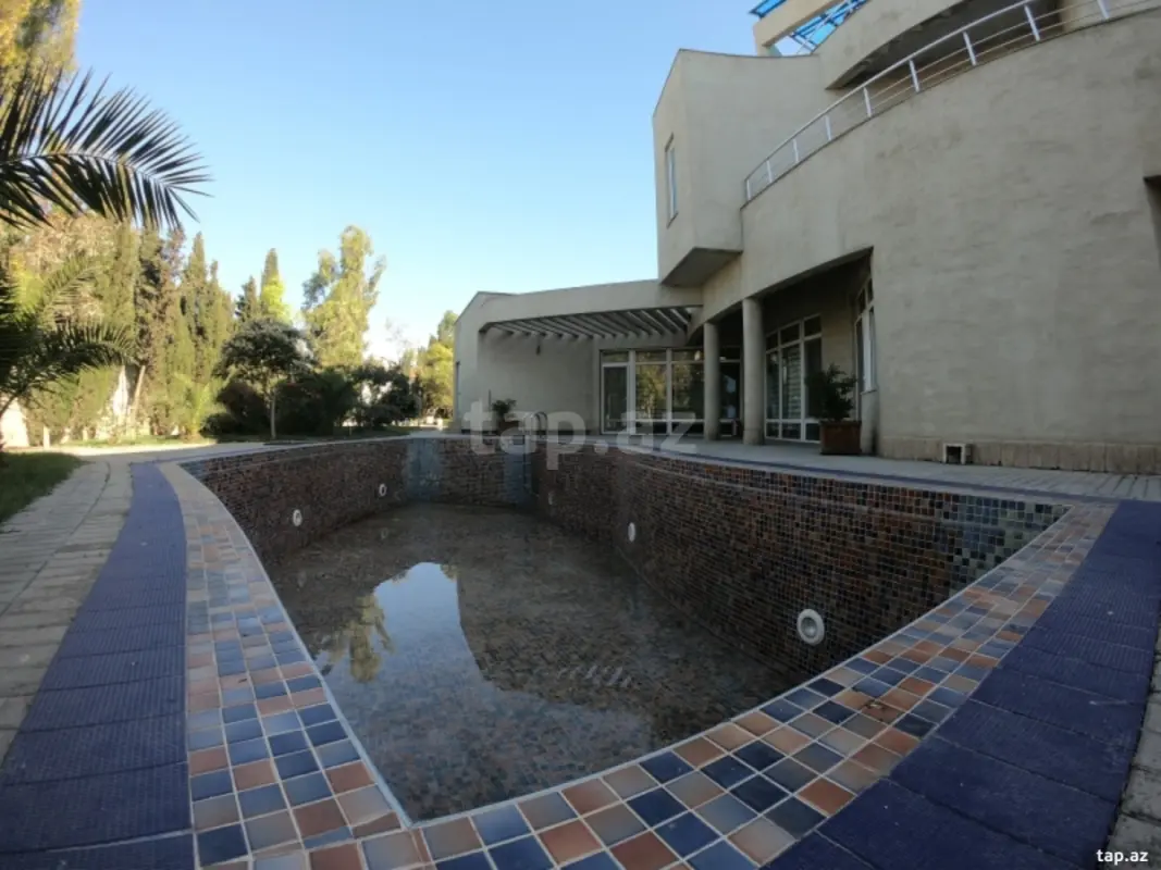 Kirayə verilir 5 otaqlı həyət evi 200 m²