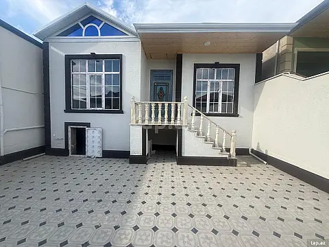 Satılır 3 otaqlı həyət evi 100 m² — Bakı 3 otaq 100.00 m²