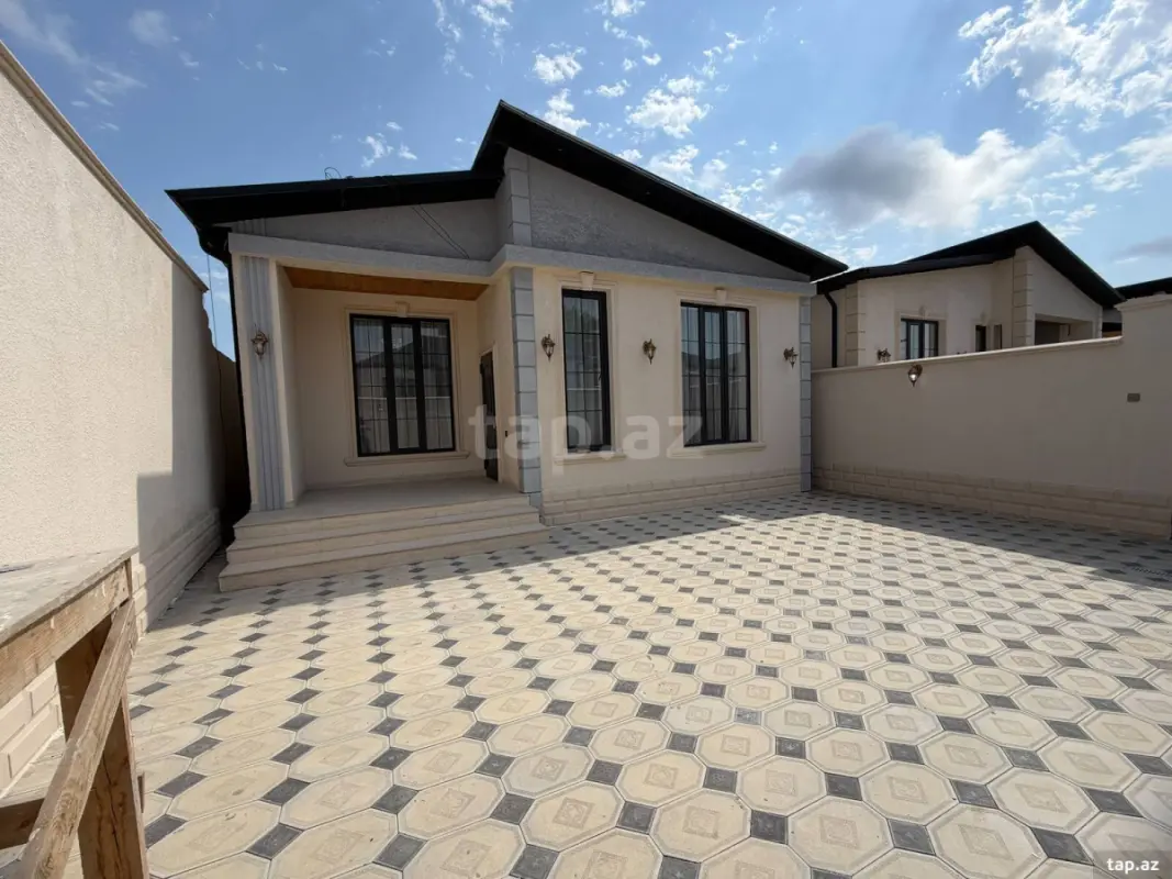 Satılır 3 otaqlı həyət evi 100 m²
