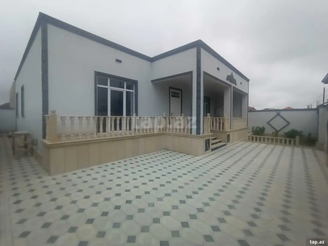 Satılır 4 otaqlı həyət evi 155 m²