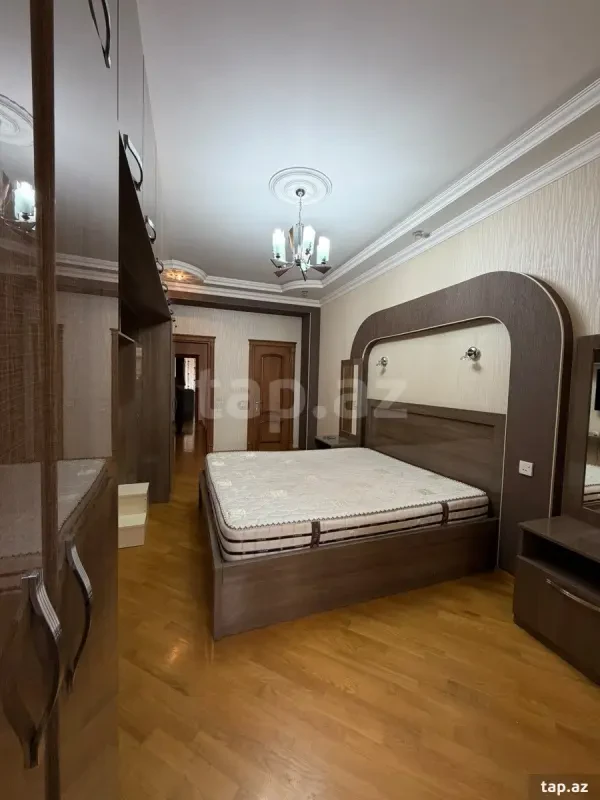 Kirayə verilir 3 otaqlı yeni tikili 150 m²