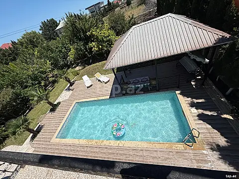 Kirayə verilir 4 otaqlı həyət evi 15 m² — Bakı, Novxanı 4 otaq 15.00 m²