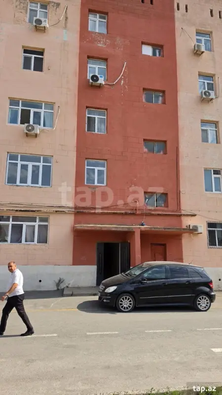 Satılır 3 otaqlı mənzil 72000 m²