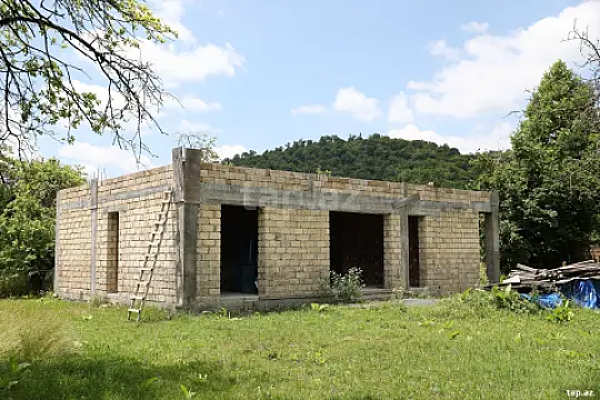 Satılır torpaq sahəsi — Qəbələ