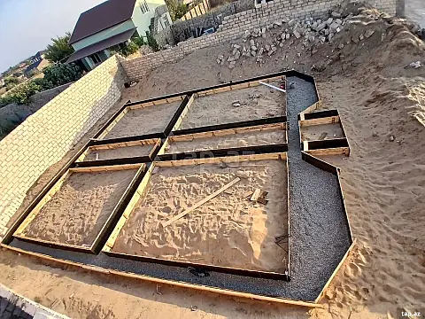 Satılır 4 otaqlı həyət evi 400 m² — Bakı 4 otaq 400.00 m²