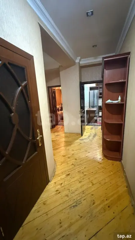 Kirayə verilir 3 otaqlı yeni tikili 67 m²