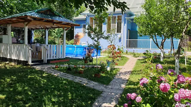 Kirayə verilir 4 otaqlı həyət evi 150 m² — Qəbələ 4 otaq 150.00 m²