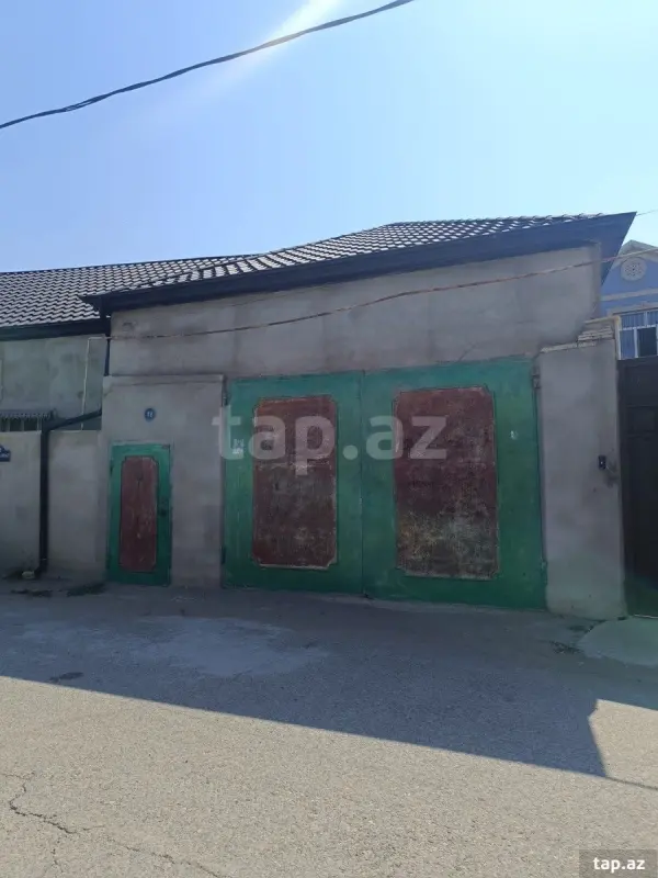 Satılır 5 otaqlı həyət evi 530 m²