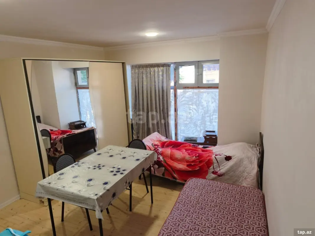Kirayə verilir 3 otaqlı yeni tikili 80 m²