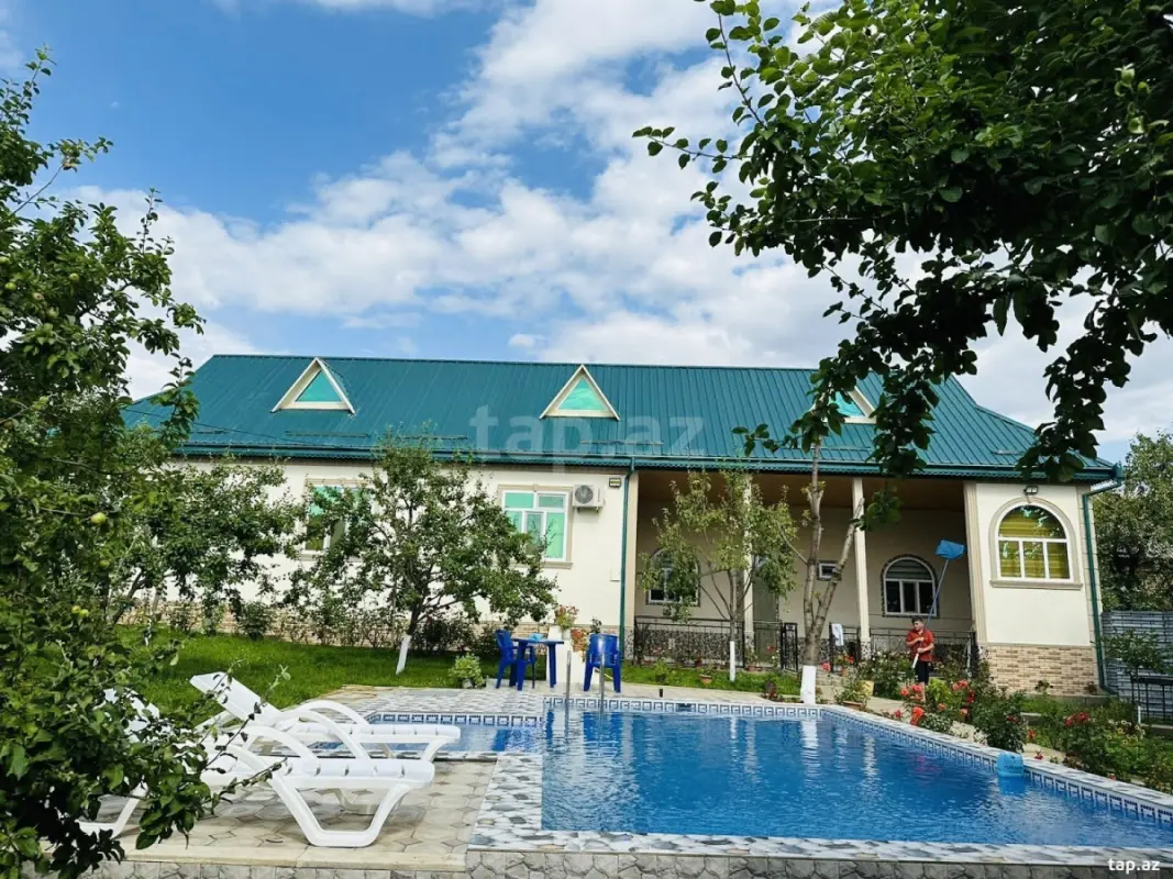 Kirayə verilir 4 otaqlı həyət evi 200 m²
