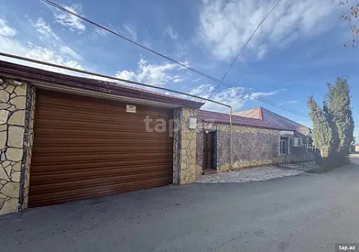 Satılır 11 otaqlı həyət evi 350 m² — Gəncə 11 otaq 350.00 m²