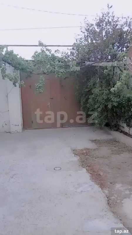 Satılır 4 otaqlı həyət evi 150 m²