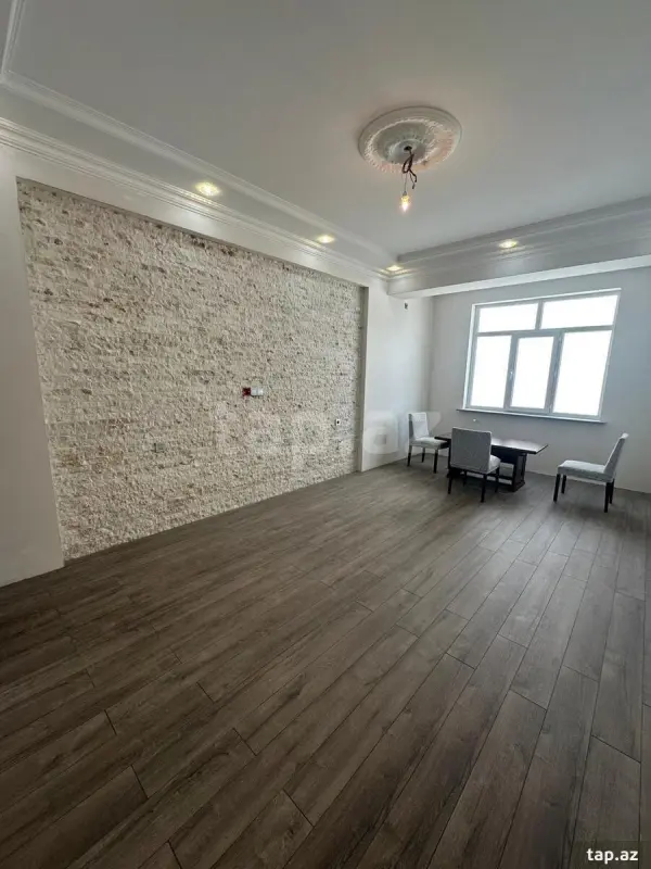 Satılır 3 otaqlı yeni tikili 88 m²