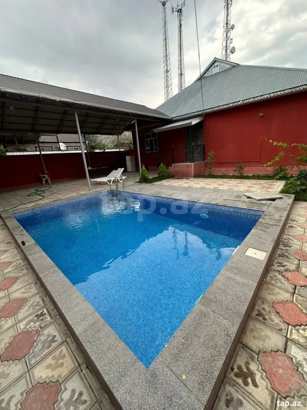 Kirayə verilir 4 otaqlı həyət evi 100 m²