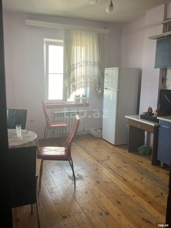 Kirayə verilir 2 otaqlı yeni tikili 80 m²