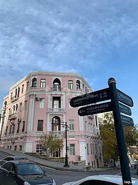 Kirayə verilir 2 otaqlı mənzil 102 m² — Bakı 2 otaq 102.00 m²