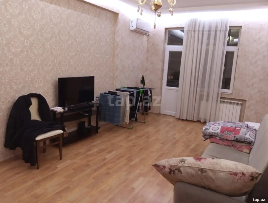 Kirayə verilir 3 otaqlı yeni tikili 70 m²