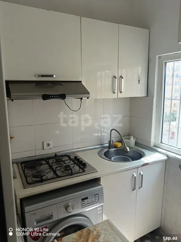Kirayə verilir 2 otaqlı yeni tikili 45 m²