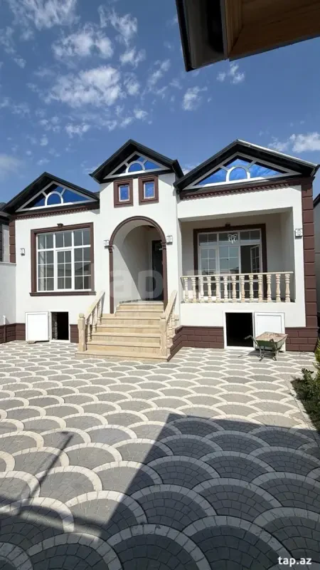 Satılır 4 otaqlı həyət evi 130 m²