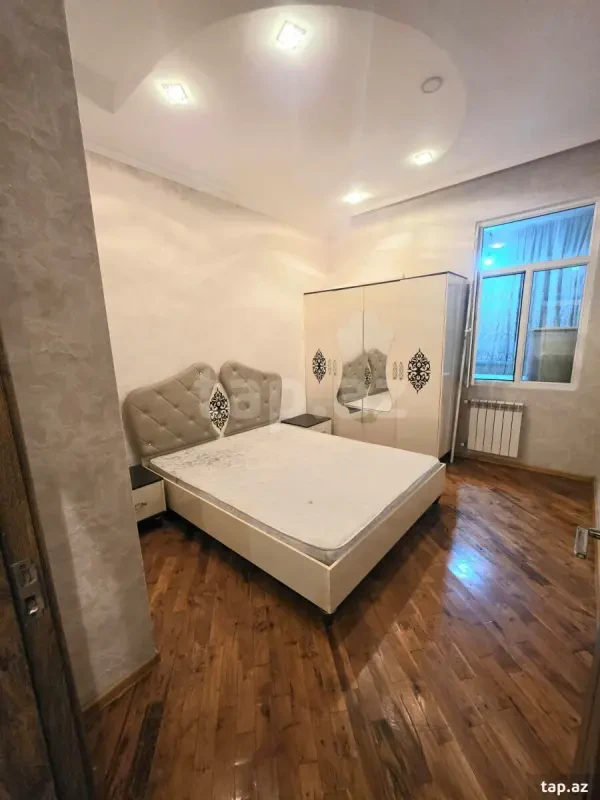 Kirayə verilir 2 otaqlı yeni tikili 68 m²