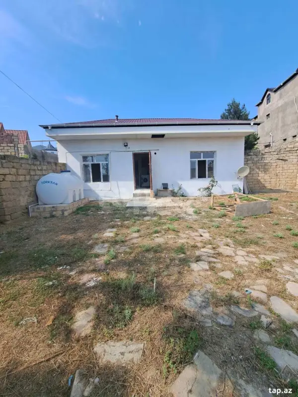 Kirayə verilir 2 otaqlı həyət evi 50 m²