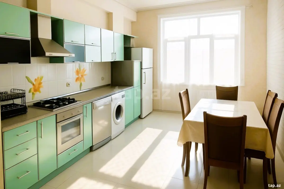 Kirayə verilir 3 otaqlı yeni tikili 95 m²