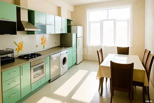 Kirayə verilir 3 otaqlı yeni tikili 95 m² — Bakı 3 otaq 95.00 m²