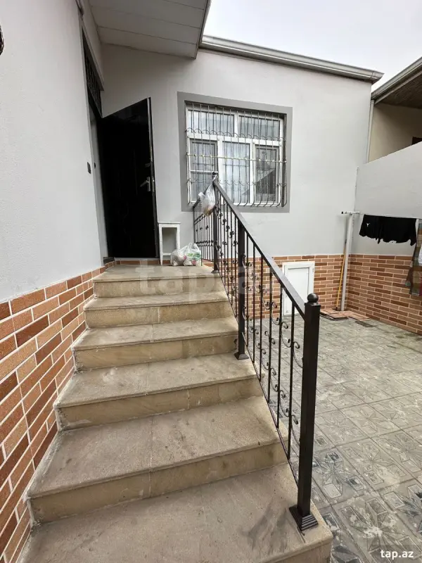 Satılır 4 otaqlı həyət evi 120 m²
