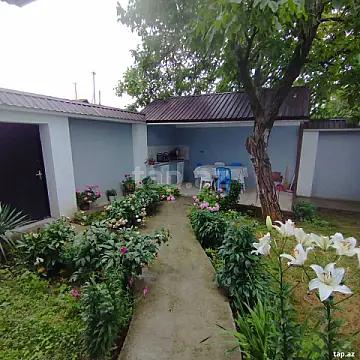 Kirayə verilir 4 otaqlı həyət evi 100 m² — Oğuz 4 otaq 100.00 m²