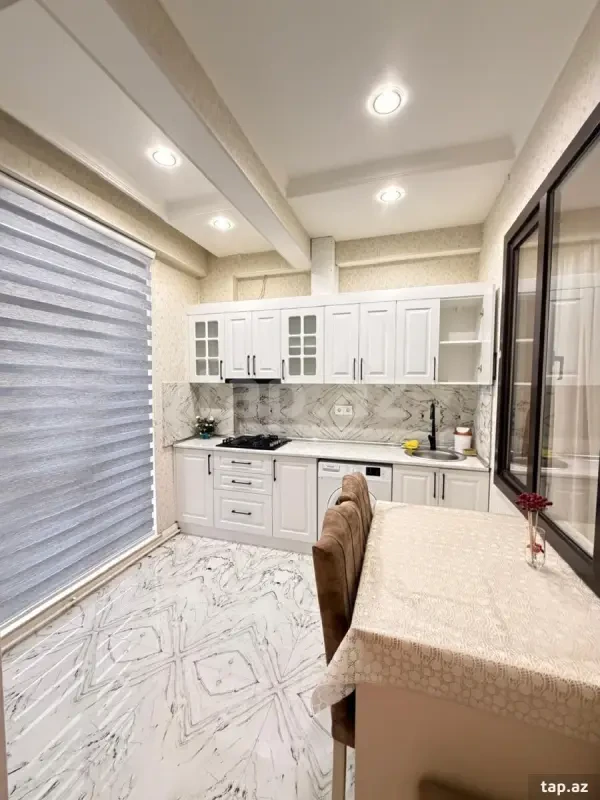 Kirayə verilir 2 otaqlı yeni tikili 62 m²
