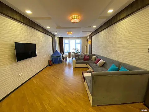 Satılır 3 otaqlı yeni tikili 160 m² — Bakı 3 otaq 160.00 m²