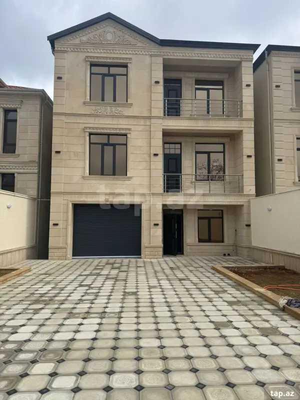 Satılır 5 otaqlı həyət evi 336 m²