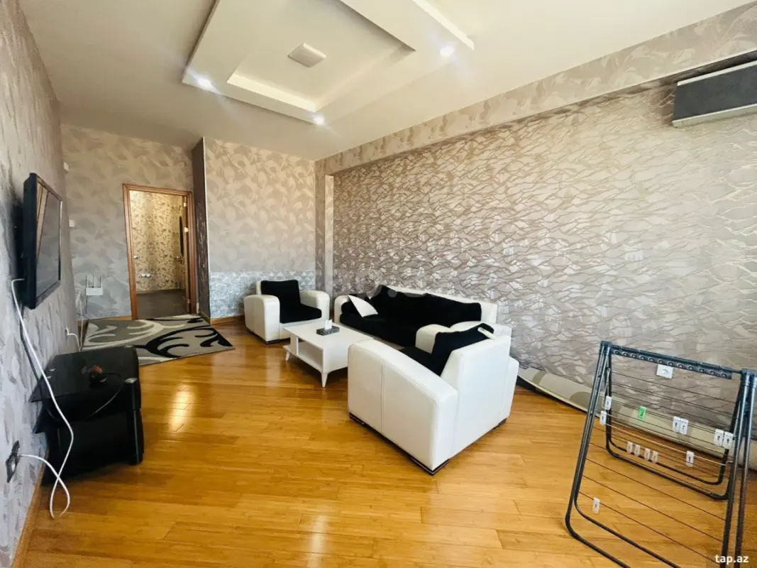 Kirayə verilir 3 otaqlı yeni tikili 100 m²