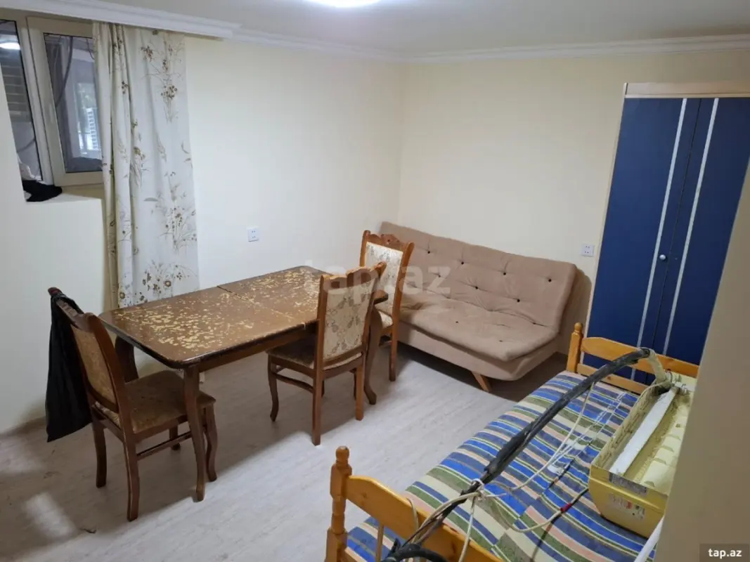 Satılır 1 otaqlı həyət evi 33 m²
