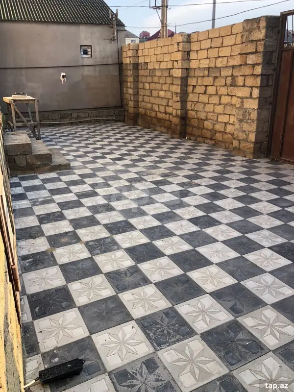 Satılır 5 otaqlı həyət evi 150 m²